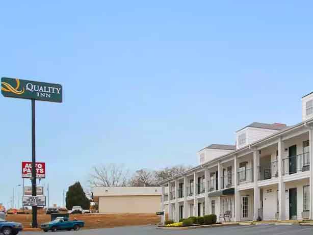 Quality-Inn-And-Suites-Near-Atlanta-Skydiving Quality-Inn-And-Suites-Near-Atlanta-Skydiving